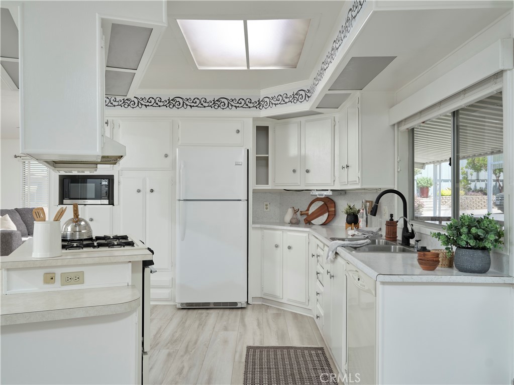 365 Sunrise Terrace Drive