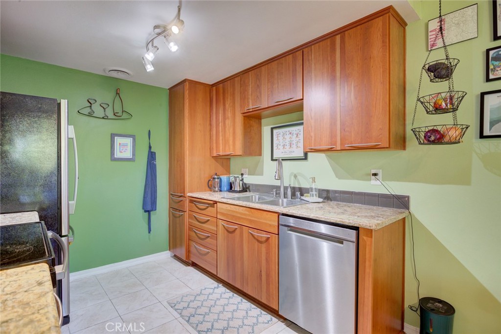 1750 Prefumo Canyon 48