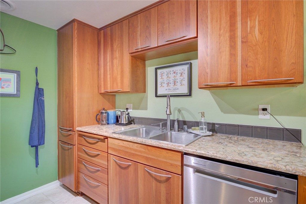 1750 Prefumo Canyon 48