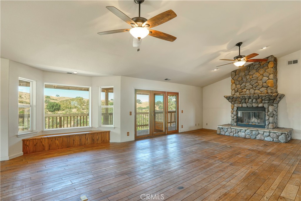 4425 Coyote Creek Lane