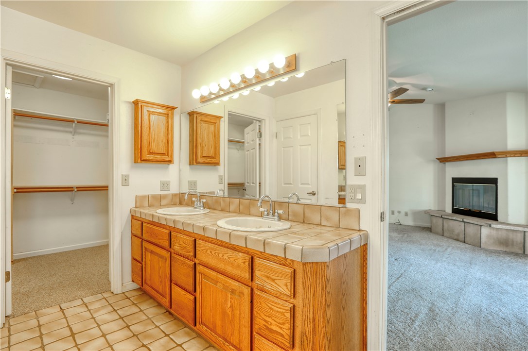 4425 Coyote Creek Lane