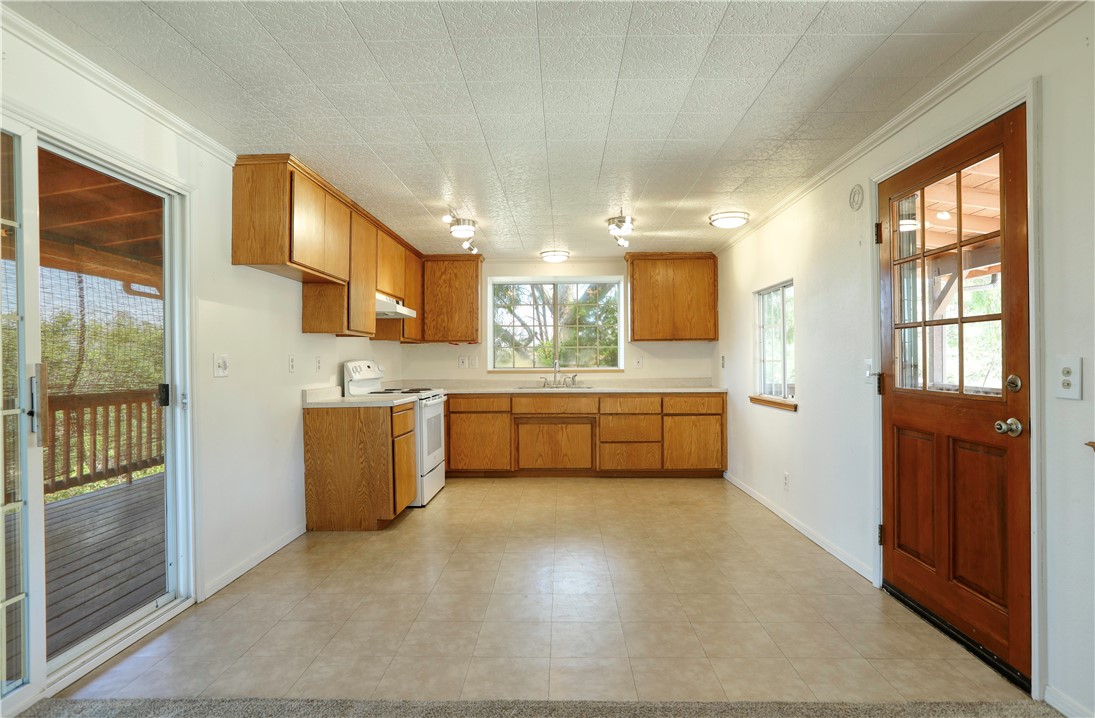 4425 Coyote Creek Lane