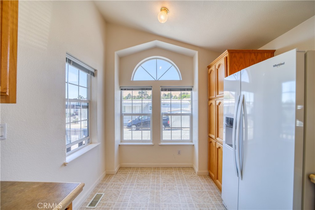 3057 S Higuera Street 9