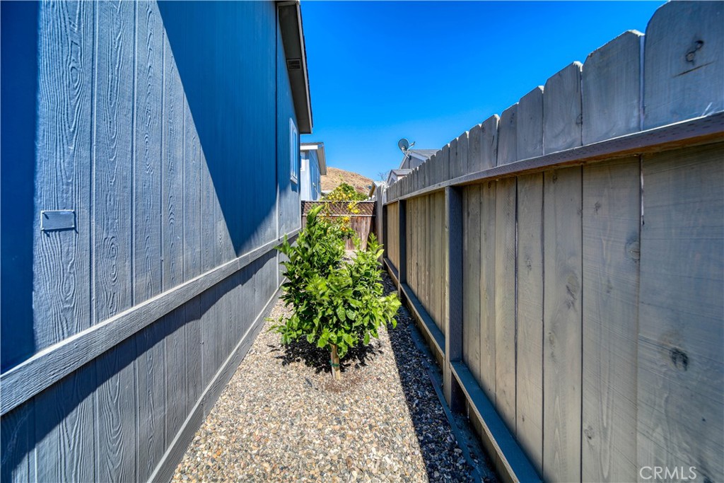 3057 S Higuera Street 9