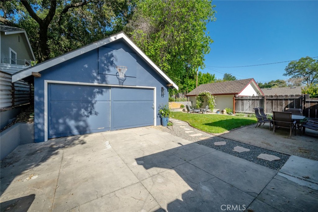 1415 Chestnut Street