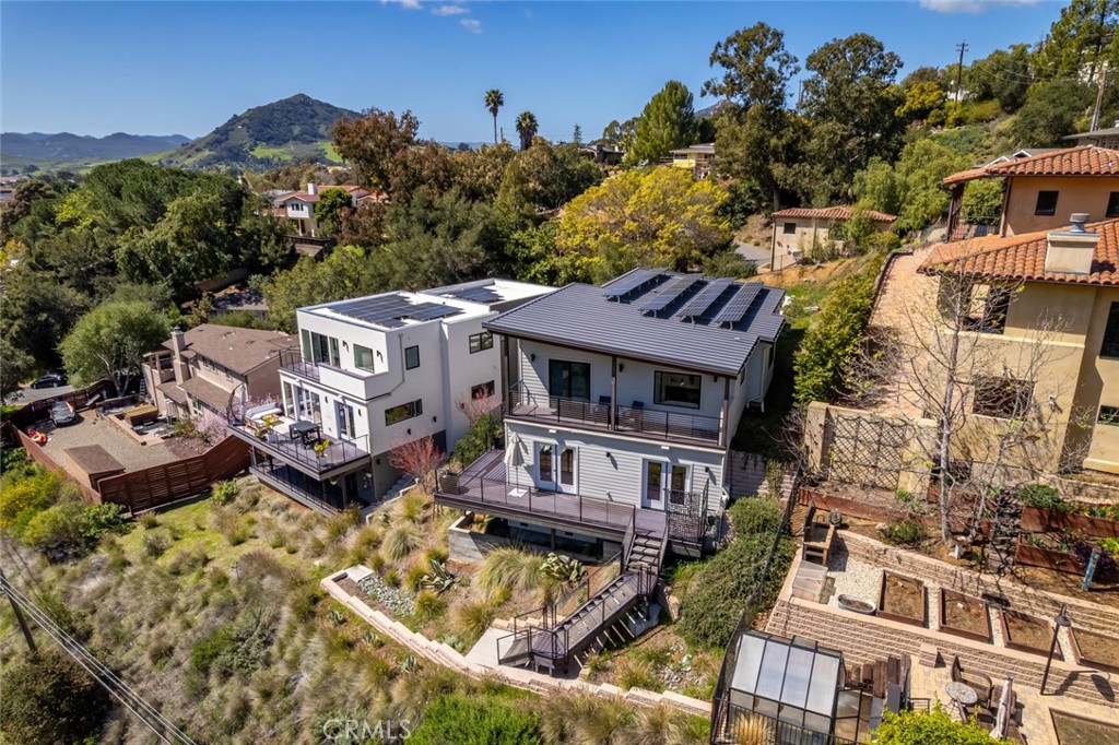 2318 Santa Ynez Avenue