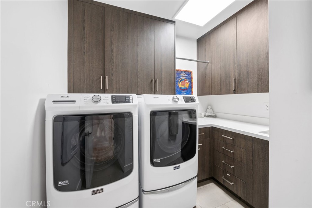 2318 Santa Ynez Avenue