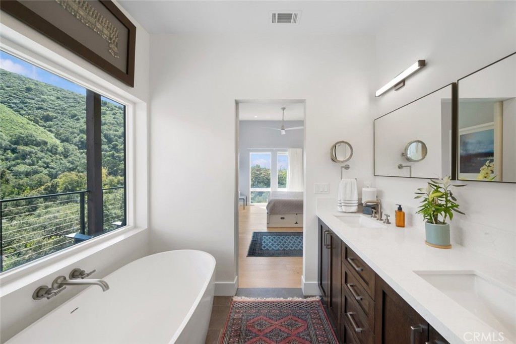 2318 Santa Ynez Avenue