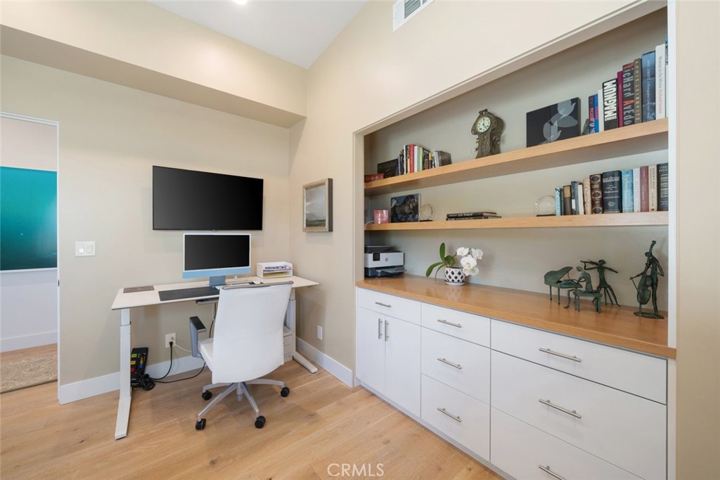 2318 Santa Ynez Avenue