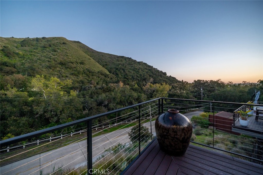 2318 Santa Ynez Avenue