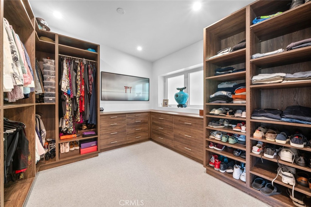 2318 Santa Ynez Avenue