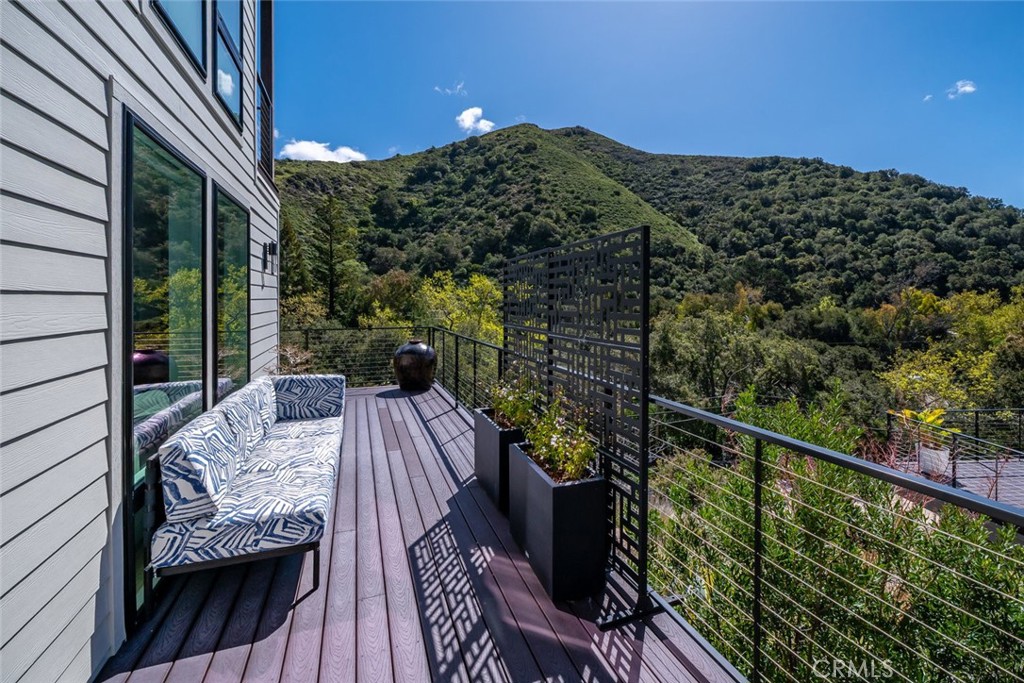 2318 Santa Ynez Avenue