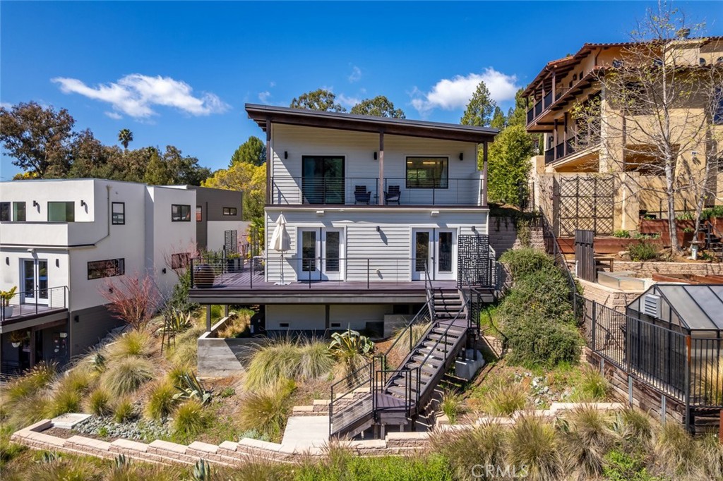 2318 Santa Ynez Avenue