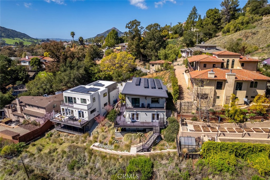 2318 Santa Ynez Avenue