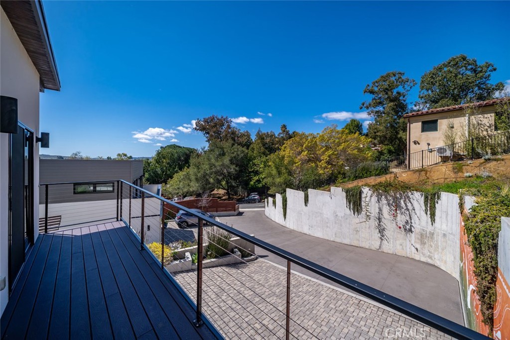 2318 Santa Ynez Avenue