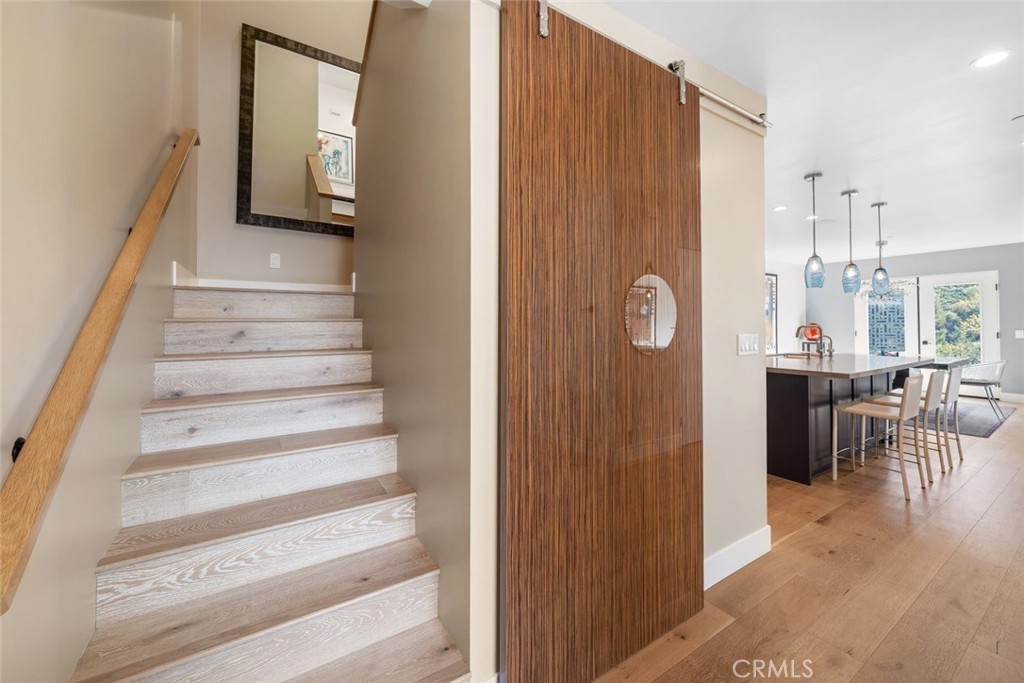 2318 Santa Ynez Avenue