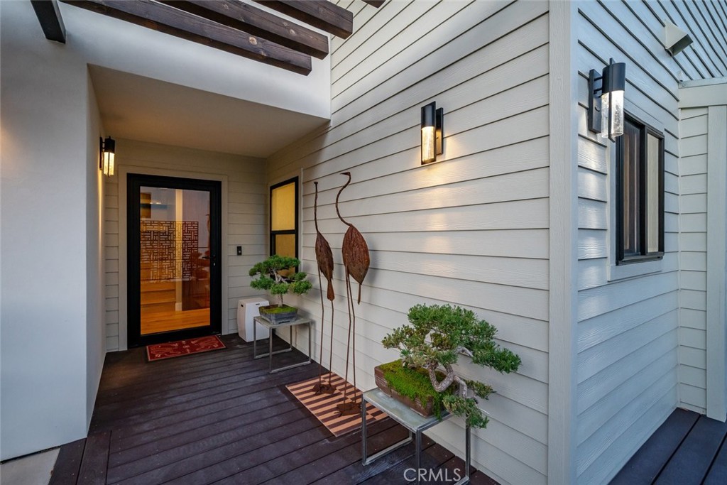 2318 Santa Ynez Avenue