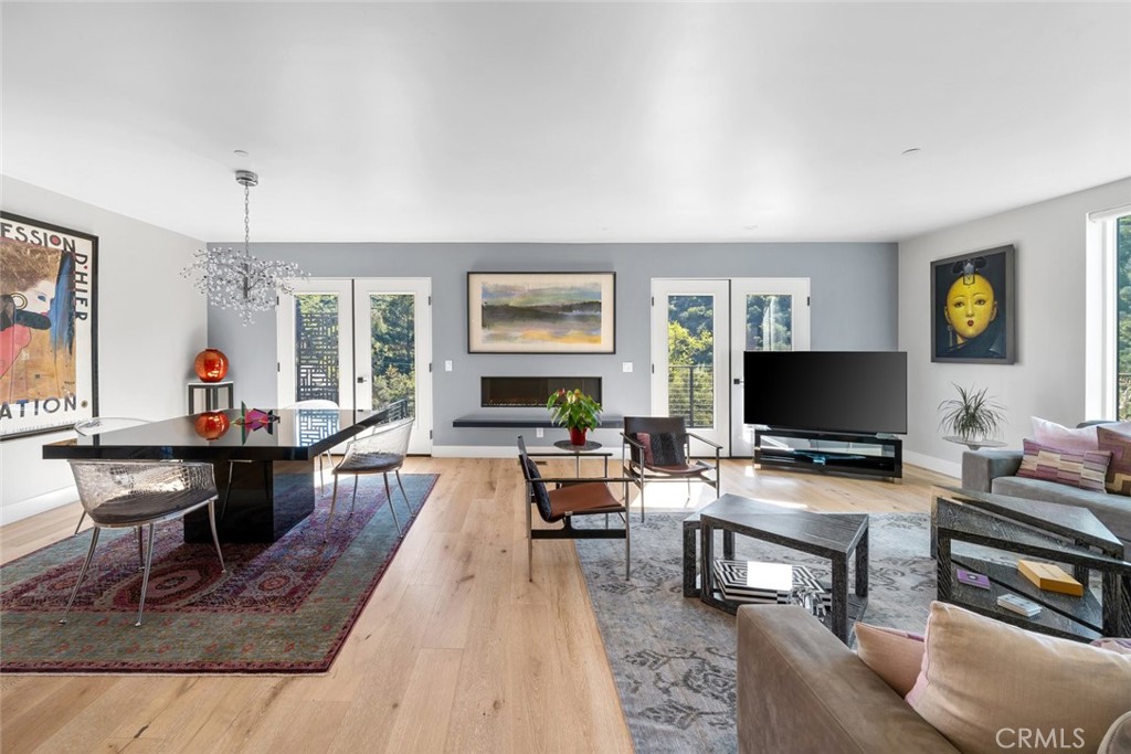 2318 Santa Ynez Avenue