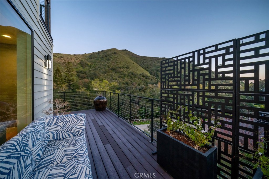 2318 Santa Ynez Avenue