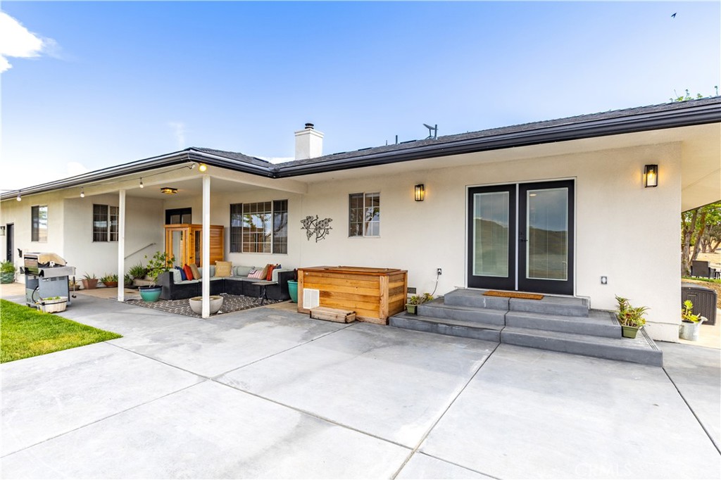 3150 Bluegrass Place