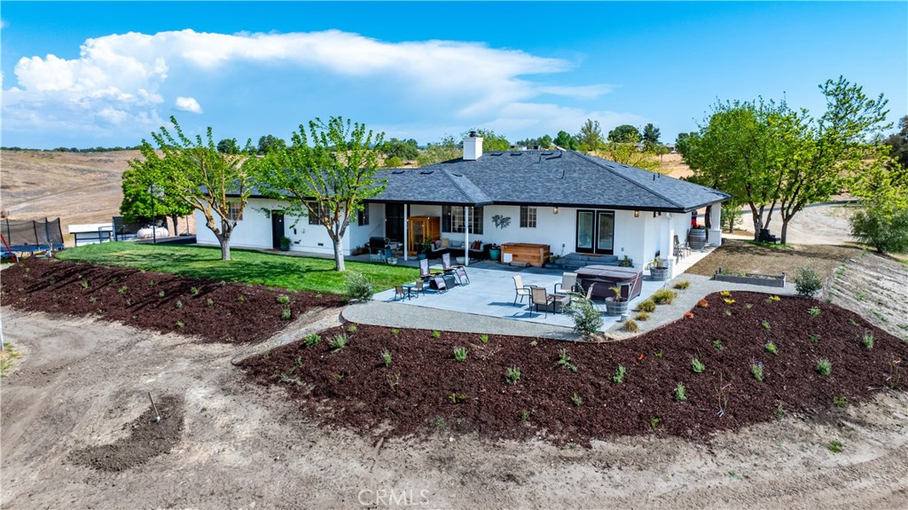 3150 Bluegrass Place