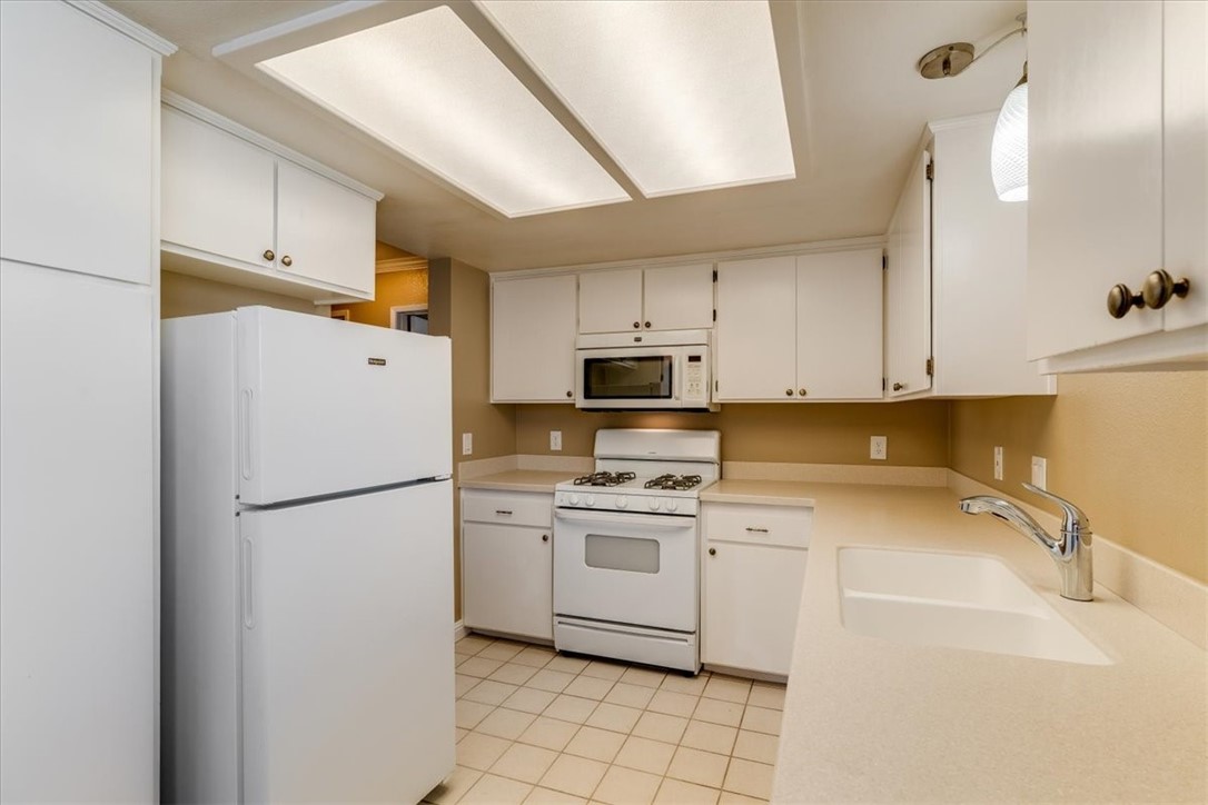 7436 Santa Ysabel Avenue C