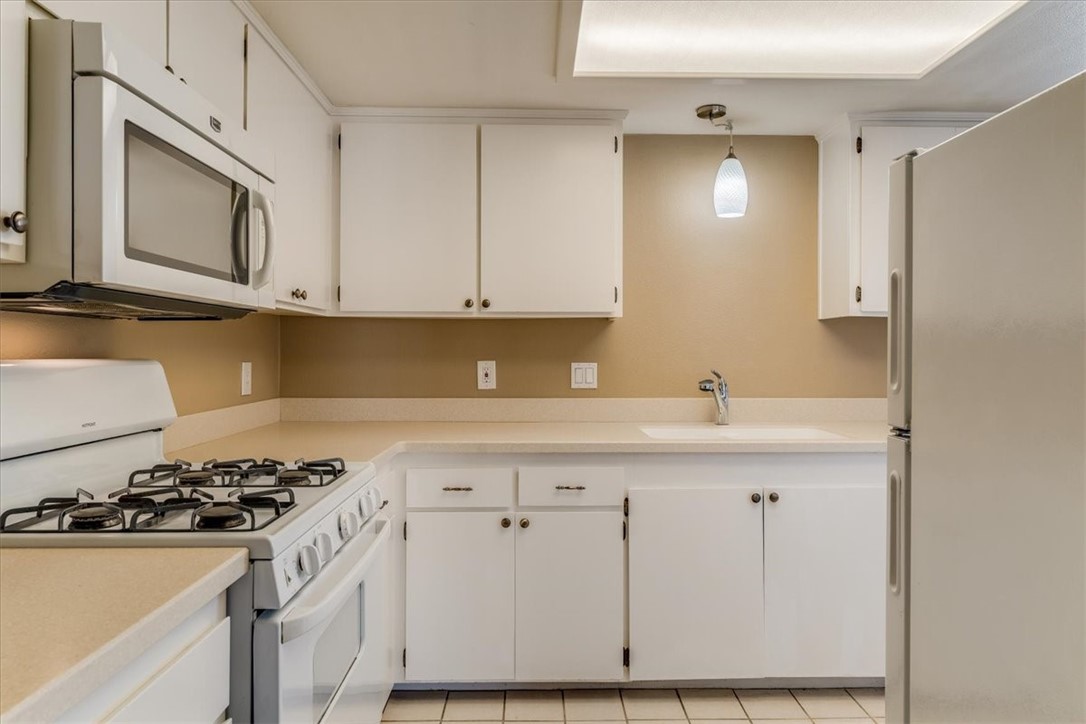 7436 Santa Ysabel Avenue C