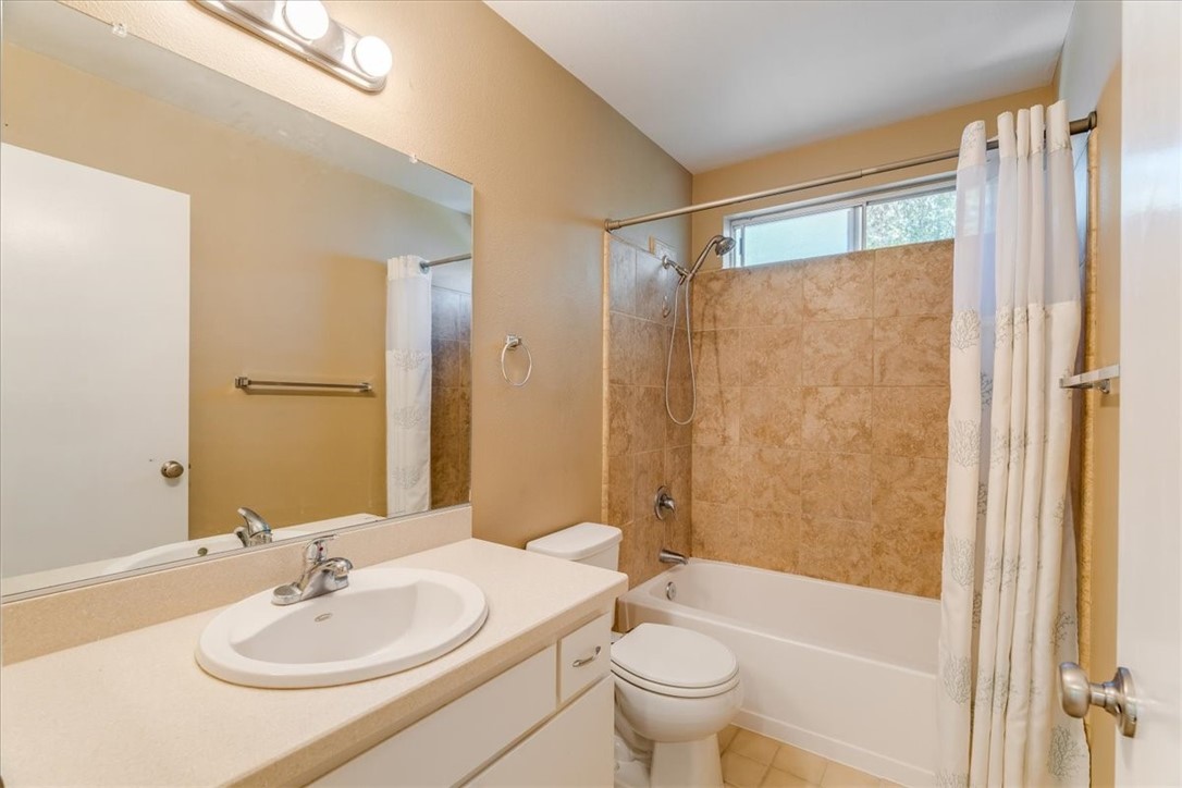 7436 Santa Ysabel Avenue C