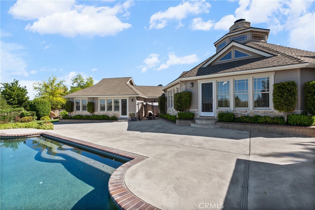 1006 Herdsman Way