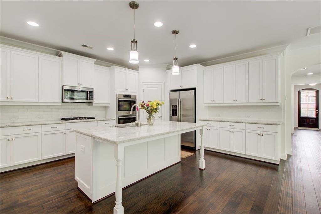 1040 PEYTON VIEW Court