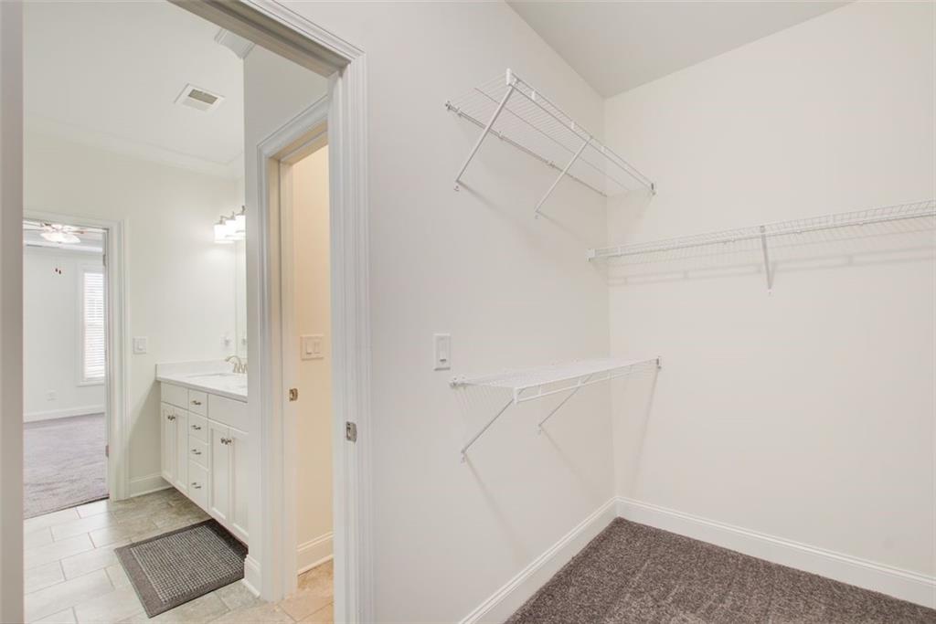 1040 PEYTON VIEW Court