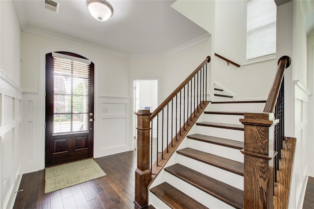 1040 PEYTON VIEW Court