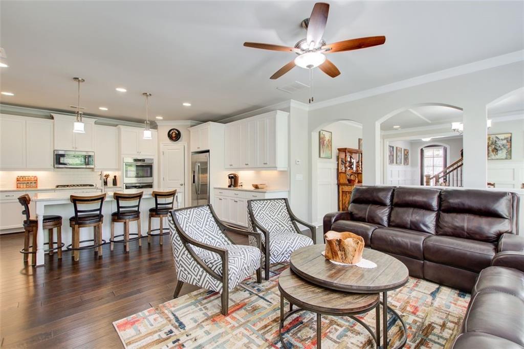 1040 PEYTON VIEW Court