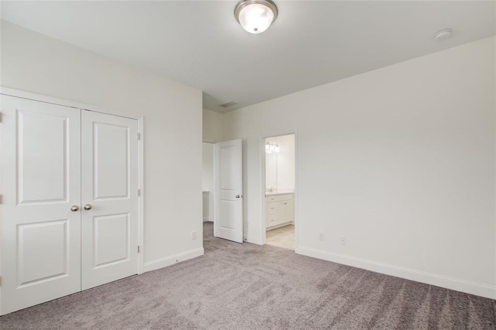 1040 PEYTON VIEW Court
