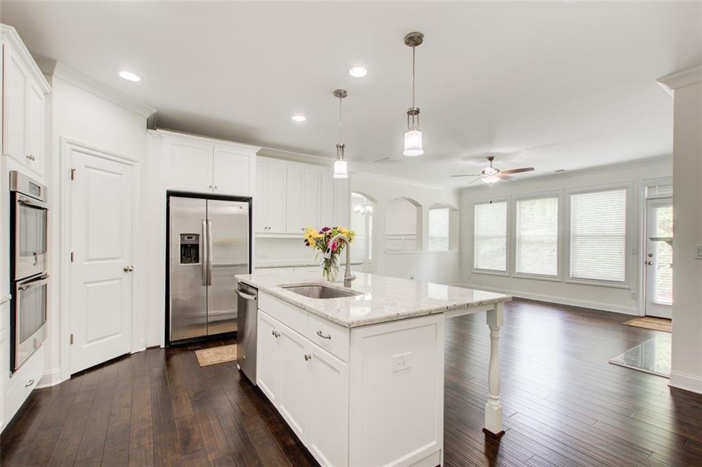1040 PEYTON VIEW Court