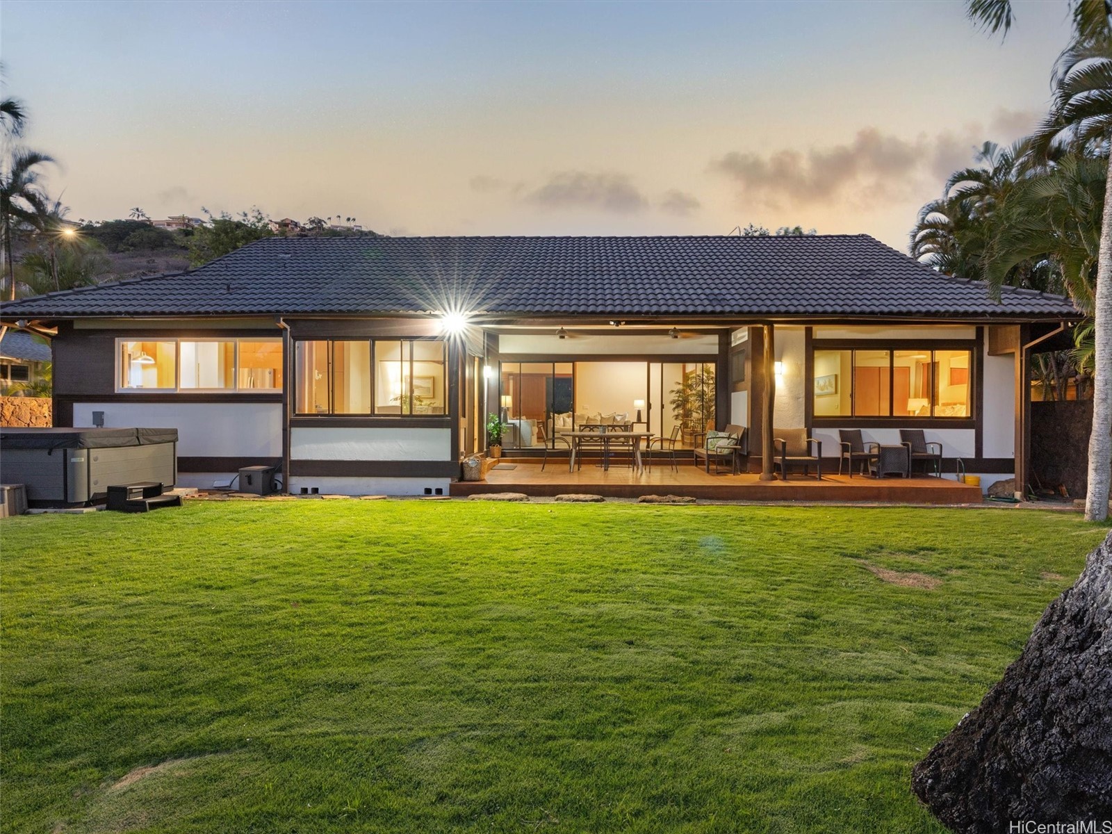 5543 Kalanianaole Highway