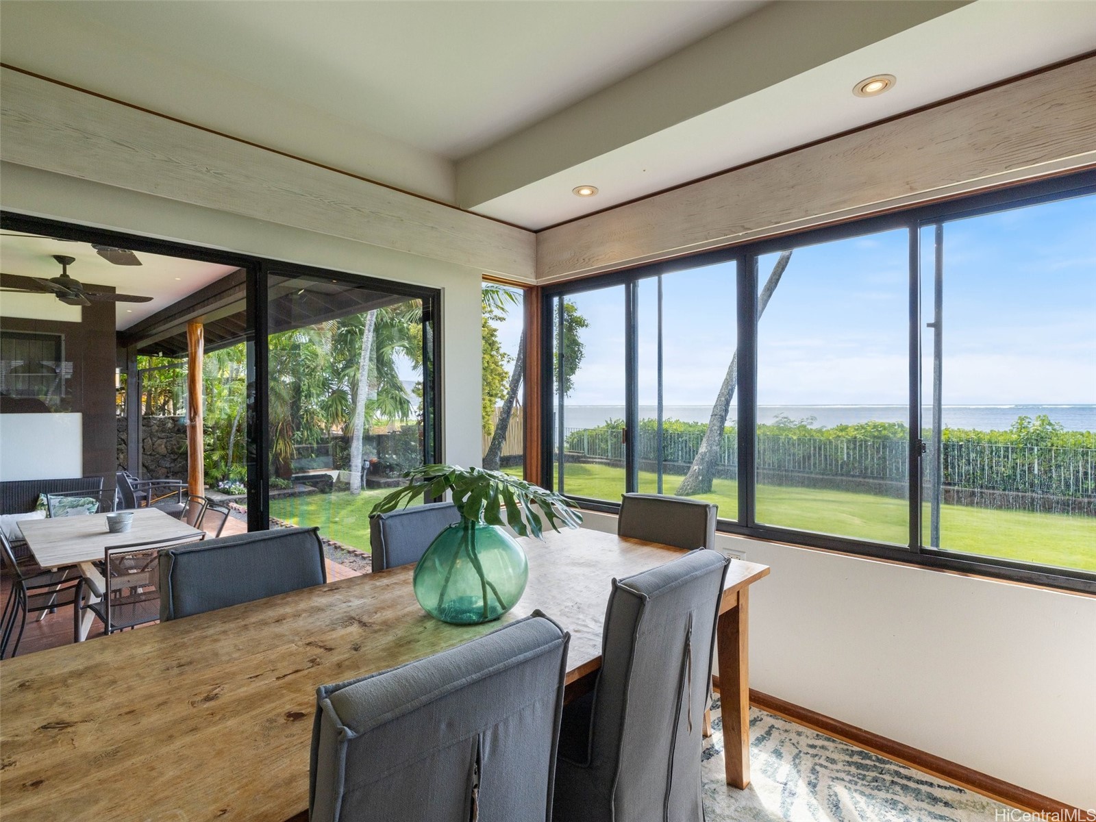 5543 Kalanianaole Highway