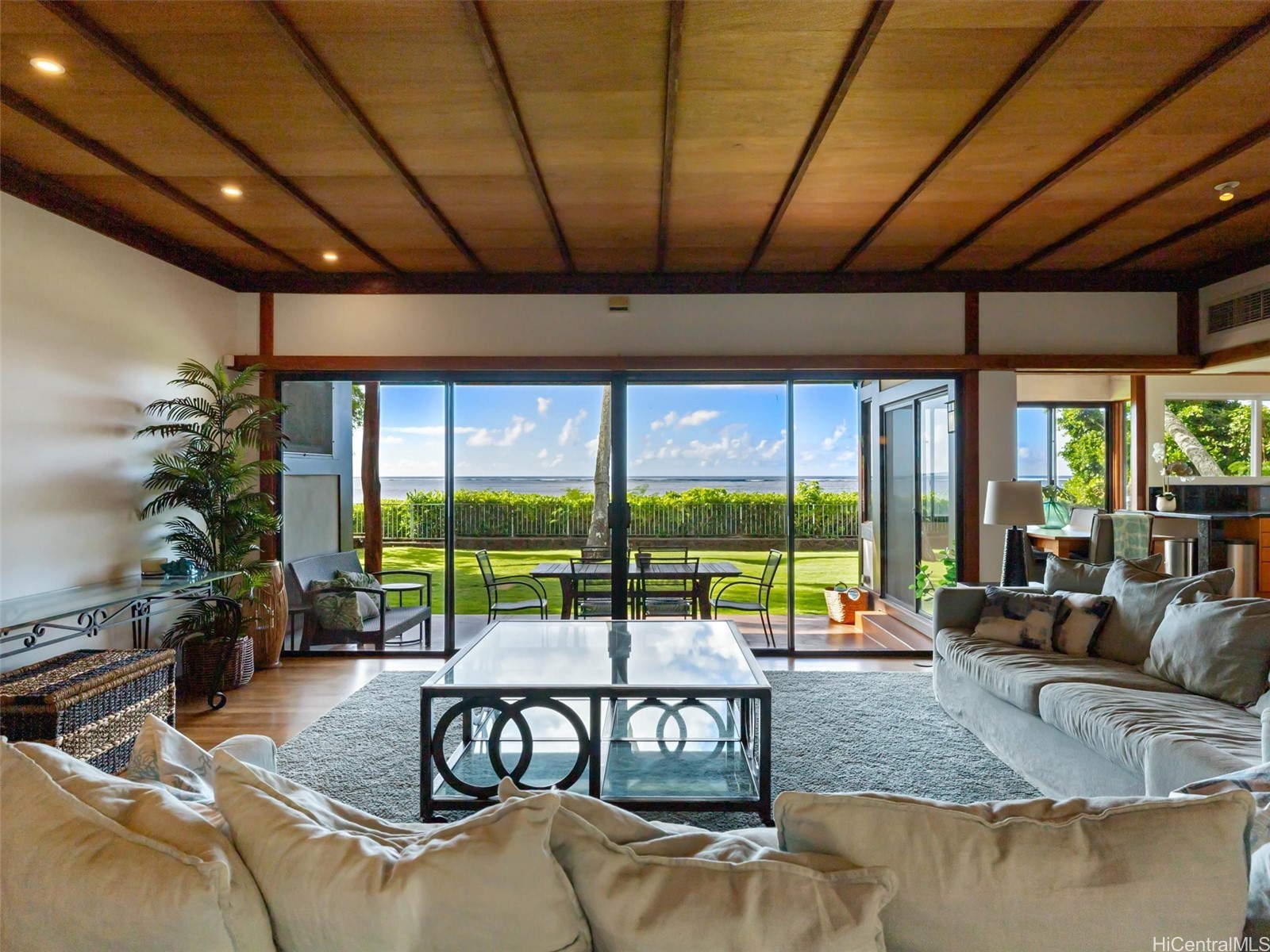 5543 Kalanianaole Highway