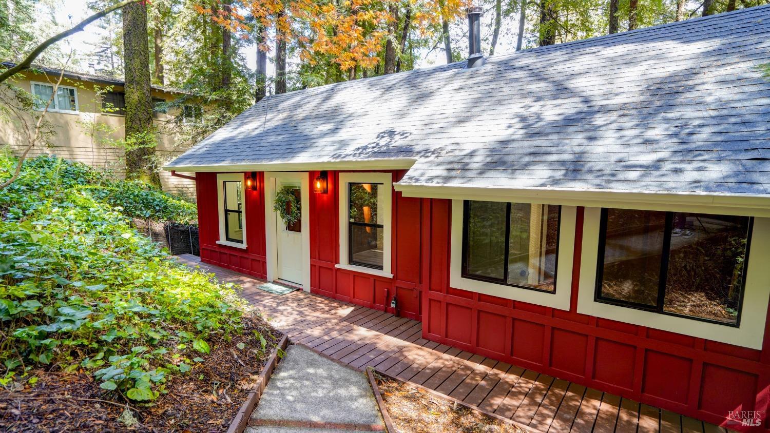 14716 Eagle Nest Lane