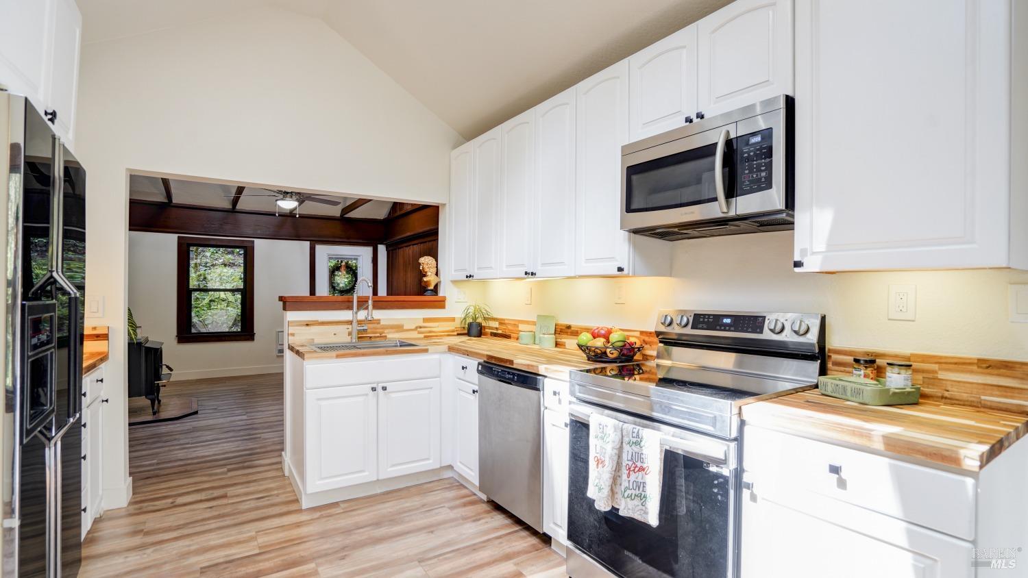 14716 Eagle Nest Lane