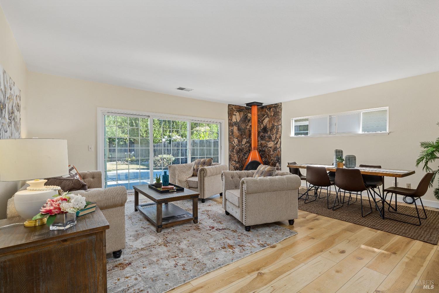 2808 Spring Creek Drive