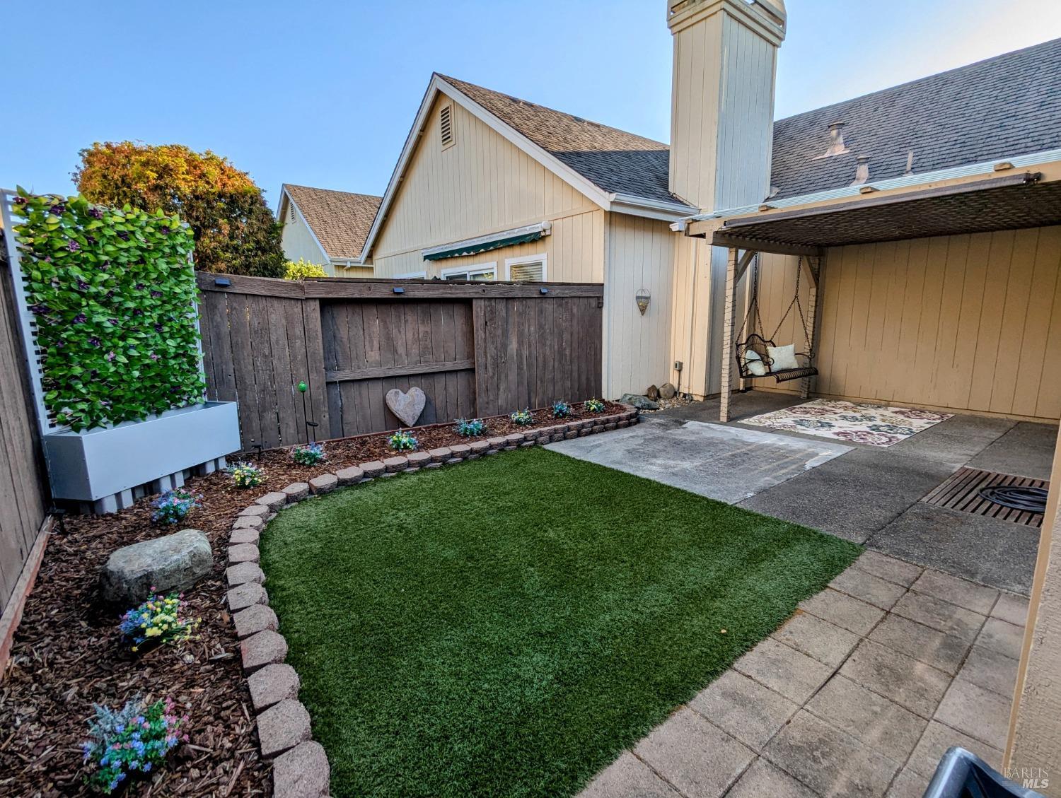 729 Rosemary Clooney Court