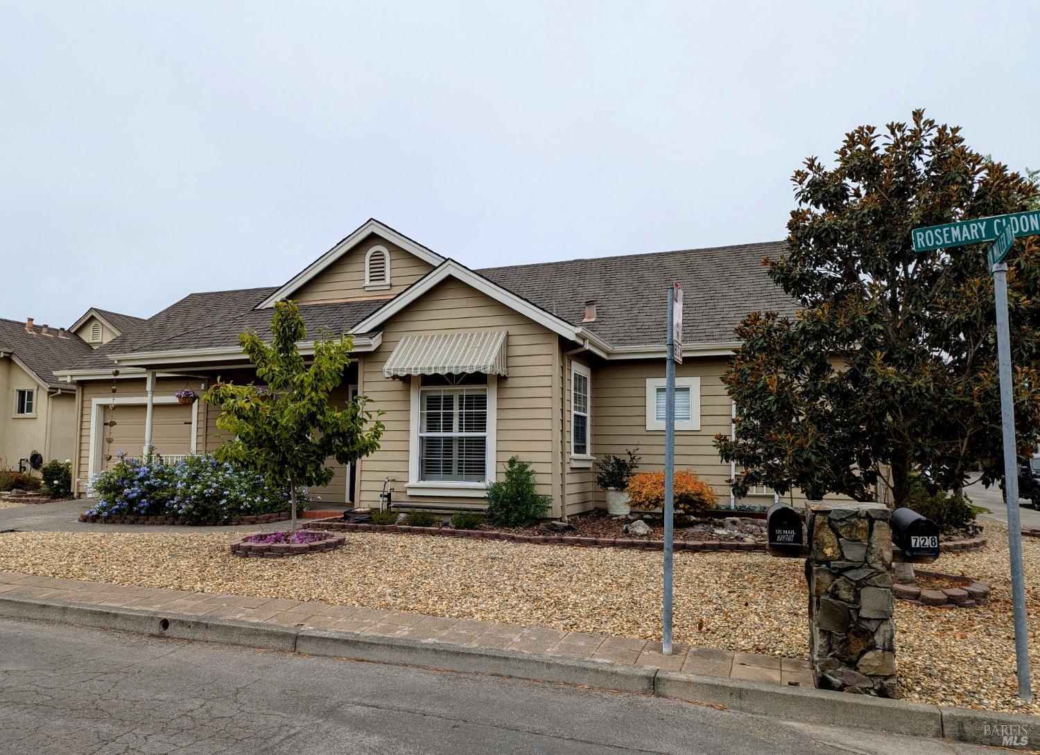 729 Rosemary Clooney Court