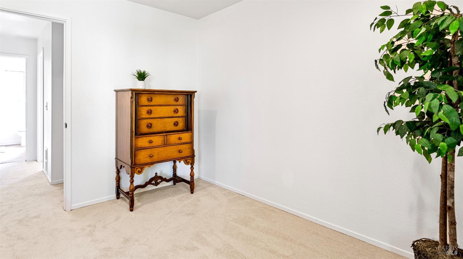 1737 Las Pravadas Court