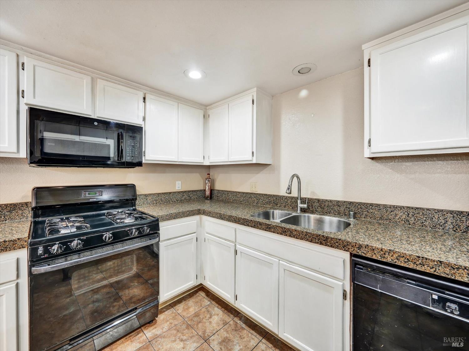 1534 Mission Boulevard