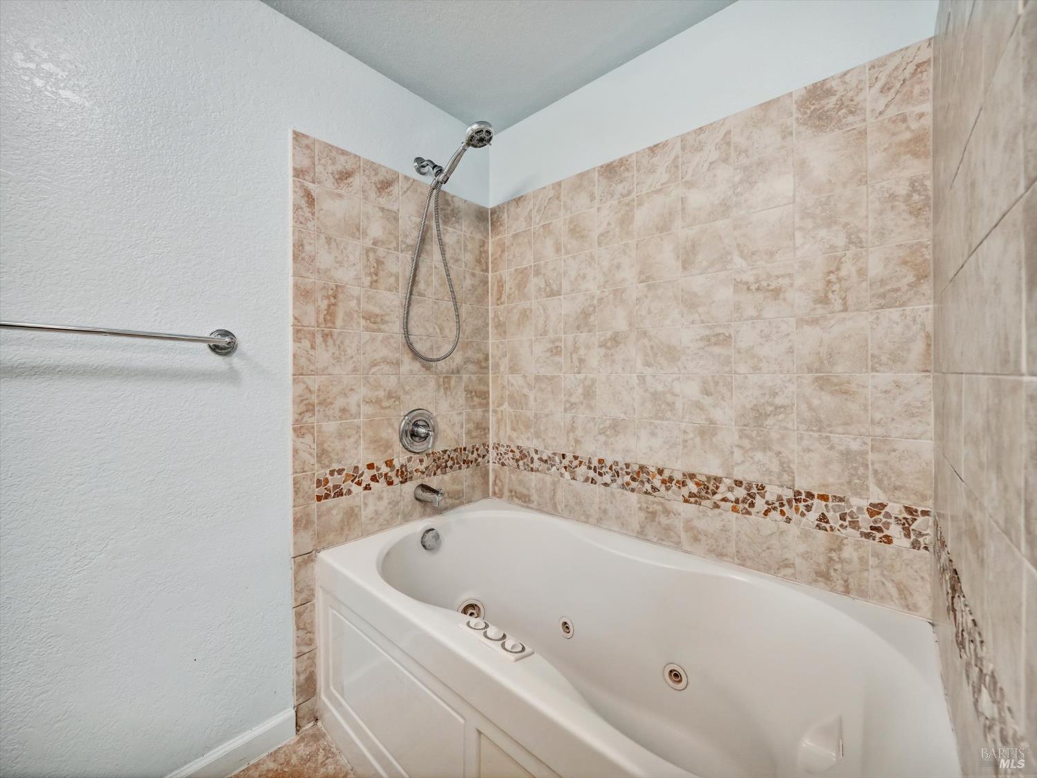 1534 Mission Boulevard