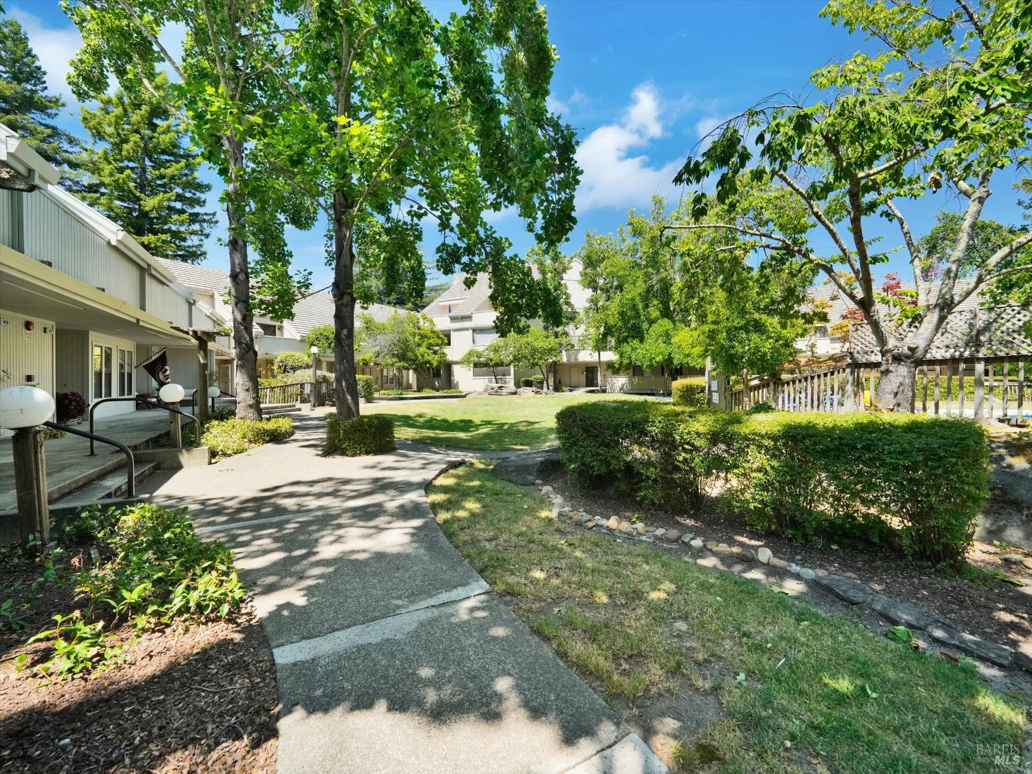 1534 Mission Boulevard