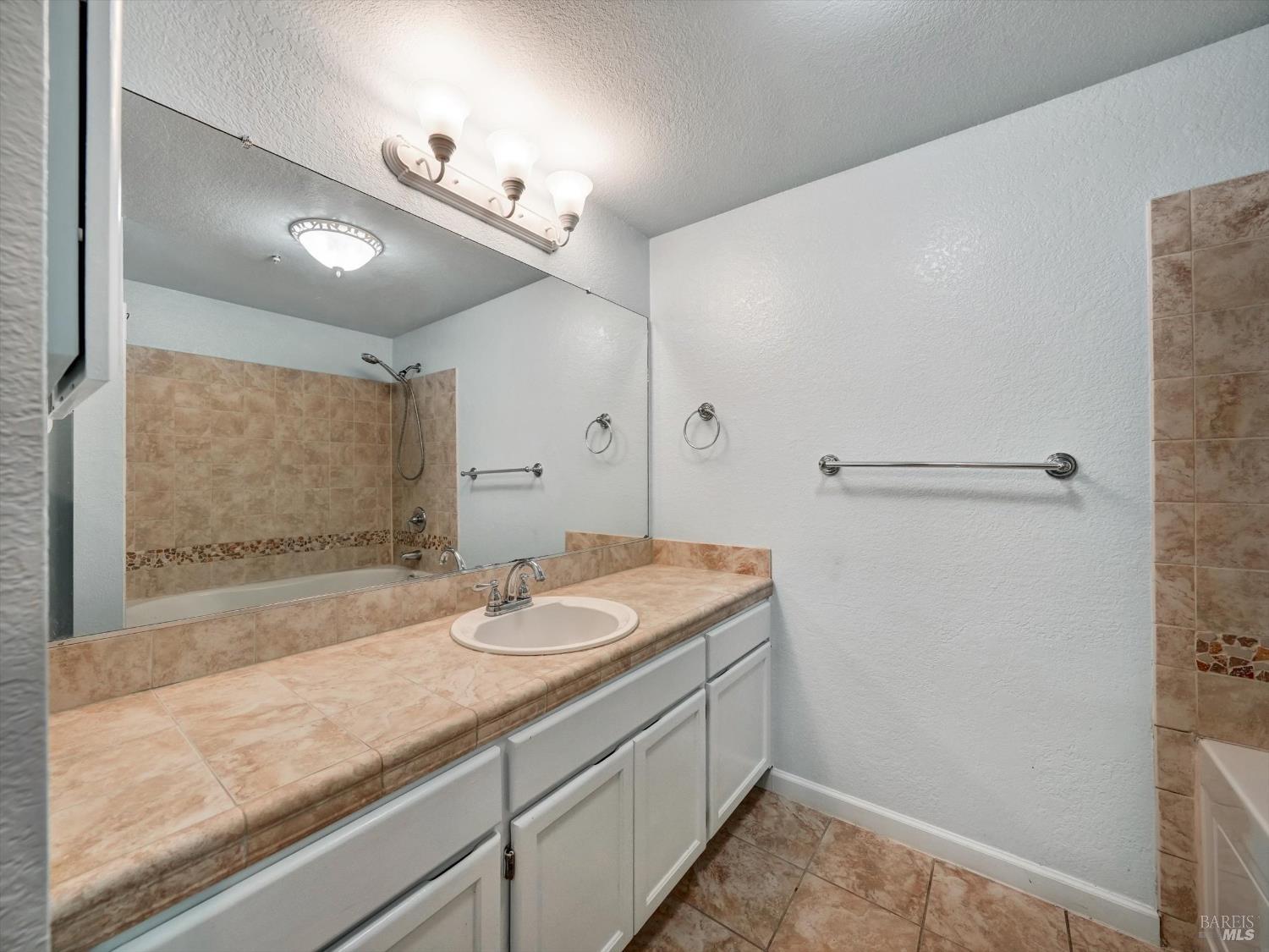 1534 Mission Boulevard