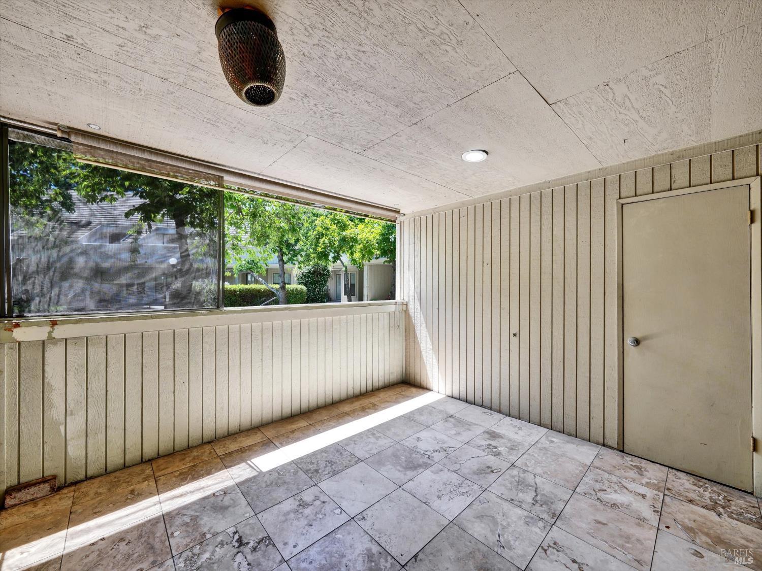 1534 Mission Boulevard