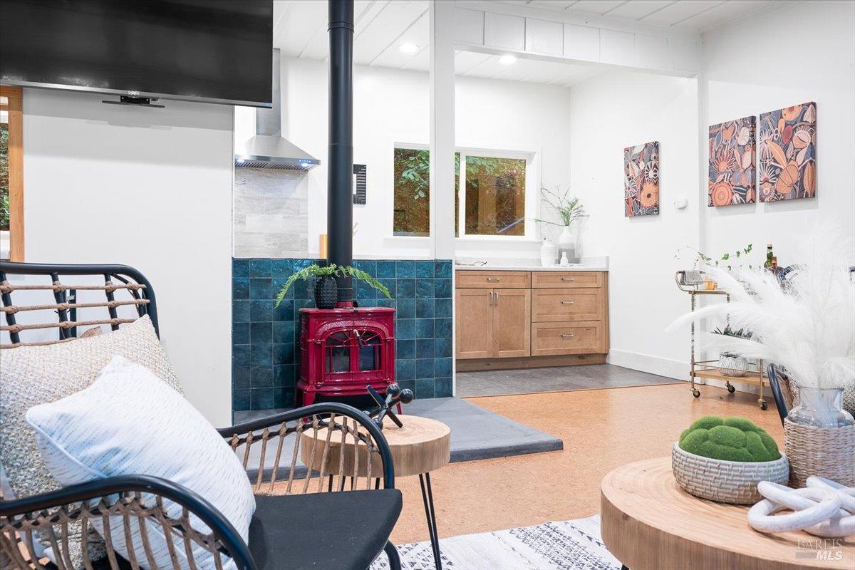 17900 Santa Rosa Avenue